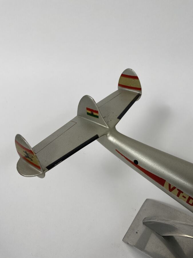 2 exemplaires pour : - -Vickers Viscount V814 D Lufthansa D-ANUN au 1/80ème en…