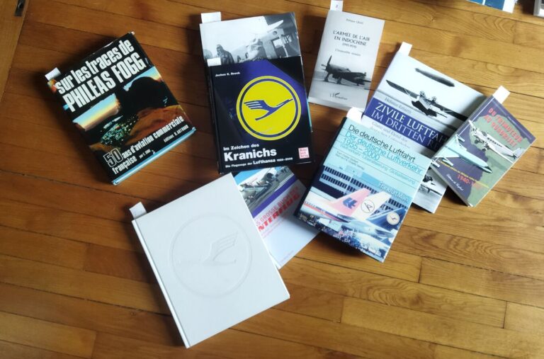 (9 à 22) Lot de 9 livres dont : Air France 1933 - 1944, 50 Jahre Lufthansa ...
