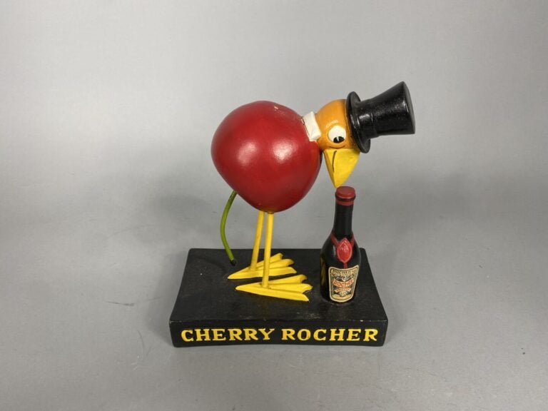 CHERRY ROCHER - Enseigne publicitaire en bois peint - H : 25.5 cm