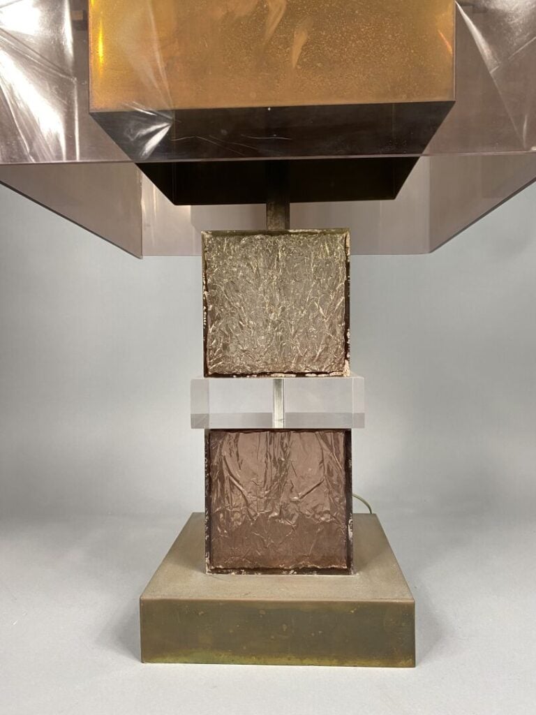 Dans le goût de Roméo REGA - Lampe de table en plexiglas et verre fumé supporta…
