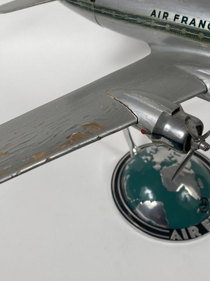 Douglas DC4 Air France F-BBDO, 1/50ème, fabrication MEE vers 1946 en boi et mét…