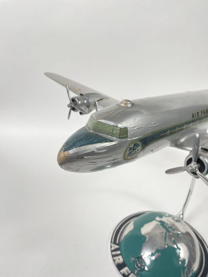 Douglas DC4 Air France F-BBDO, 1/50ème, fabrication MEE vers 1946 en boi et mét…