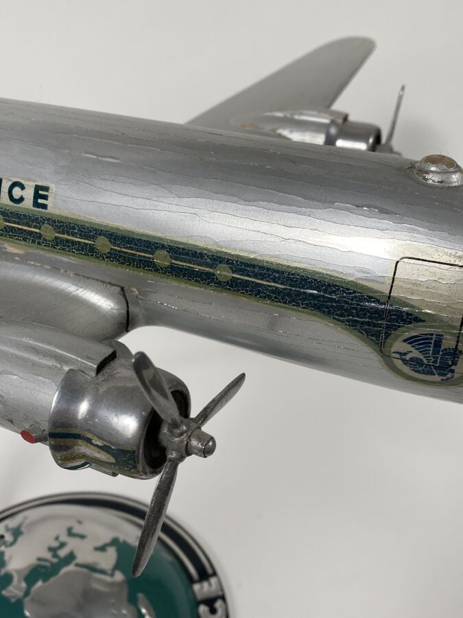Douglas DC4 Air France F-BBDO, 1/50ème, fabrication MEE vers 1946 en boi et mét…