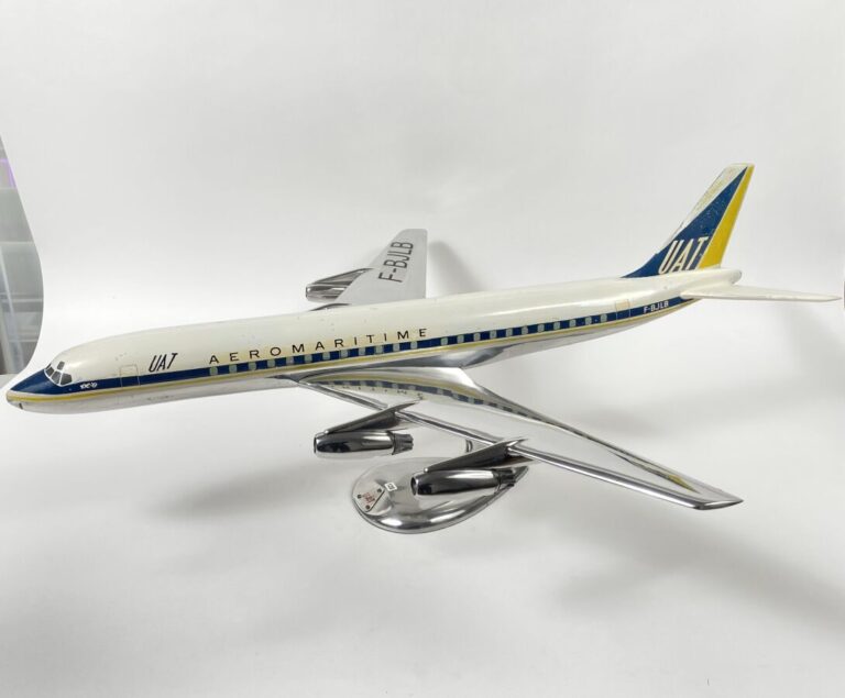 Douglas DC8-30 UAT (Aeromaritime) F-BLJB en aluminium, réalisé par Pan Publi ve…
