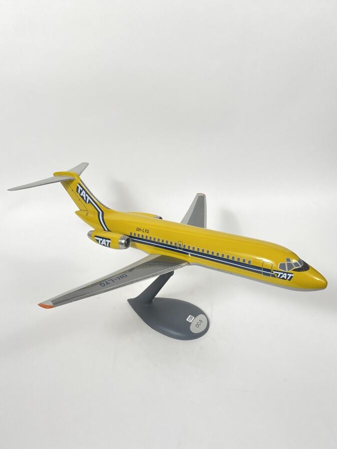 Douglas DC9-15 Touraine Air Transport (TAT) OH-LYG (ex. Finnair) au 1/50ème en…