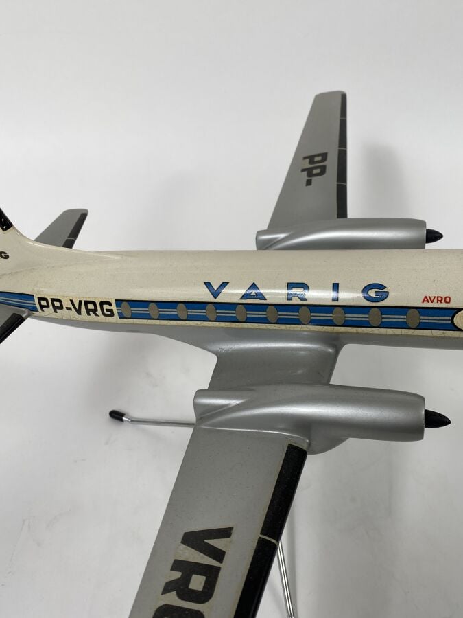Hawker Siddley HS 748Srs 2A/Avro 80 pour la Varig PP-VRG au 1/50ème en résine p…