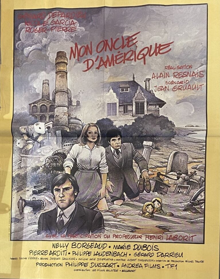 Important lot d'environ 23 affiches de cinéma et reproductions comprenant : Le…