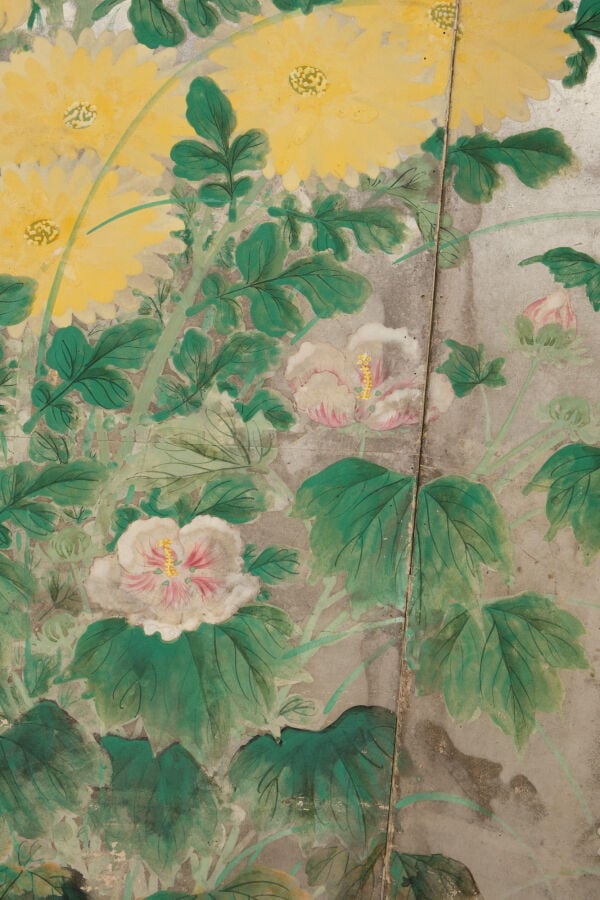 JAPON - début XIXème siècle - Paravent à 6 feuilles à décor sur papier à fond a…