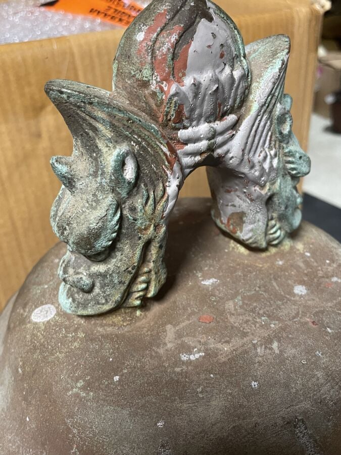 JAPON - Fin XIXème, début XXème - Cloche de temple en bronze (bonshô) de forme…