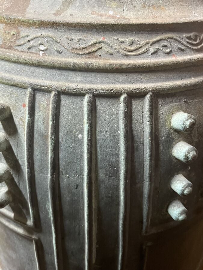JAPON - Fin XIXème, début XXème - Cloche de temple en bronze (bonshô) de forme…