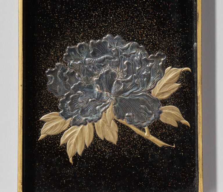 JAPON - XIXe siècle - Suzuri'bako (écritoire) rectangulaire à décor sur le couv…