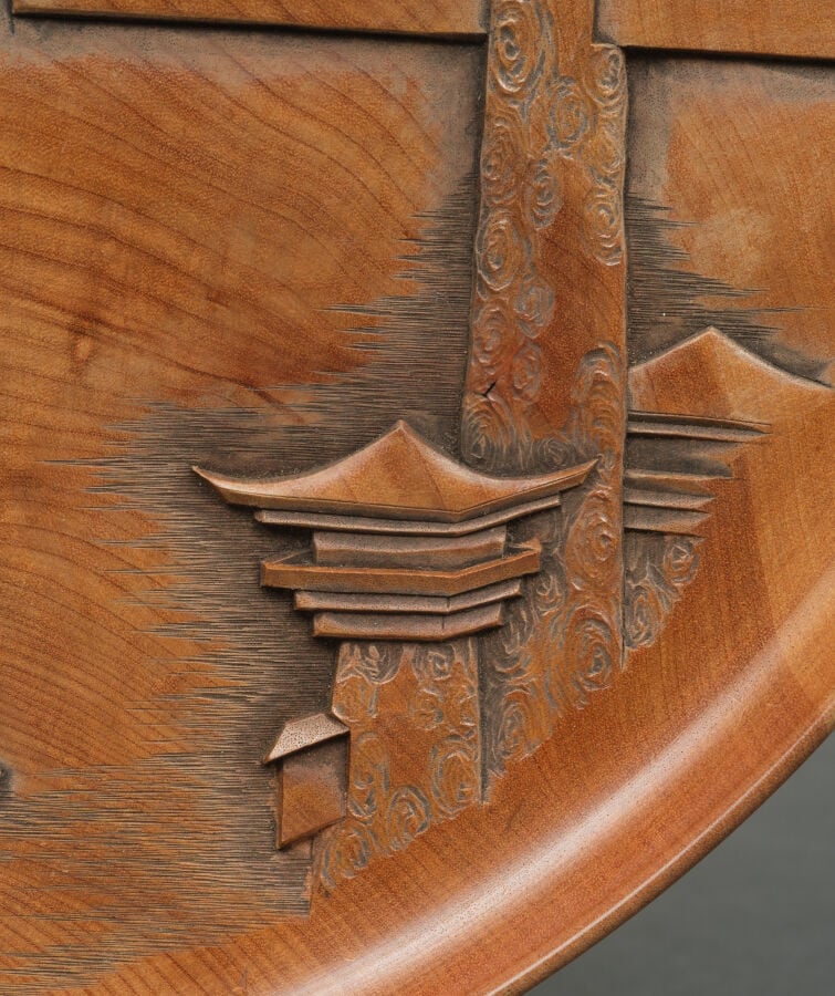 JAPON - XIXème siècle - Ensemble de cinq grandes assiettes rondes en bois, chac…