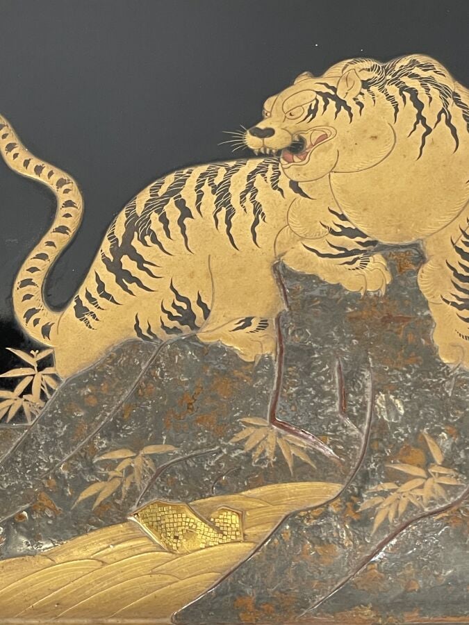 JAPON -XIXème siècle - Nécessaire à écrire ( suzuribako) en laque noire , à déc…