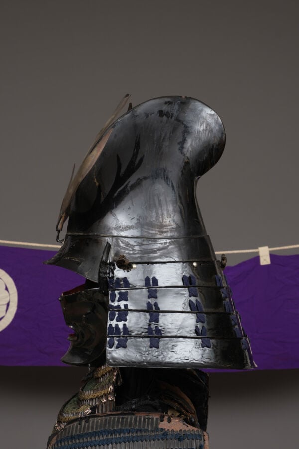 JAPON - XVIIIème - XIXème siècle - Belle armure de l'époque Edo, laquée noire :…