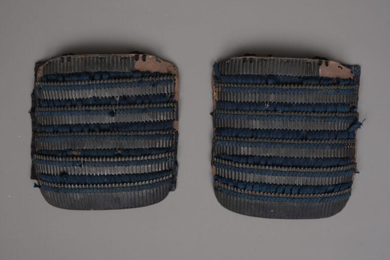 JAPON - XVIIIème - XIXème siècle - Belle armure de l'époque Edo, laquée noire :…