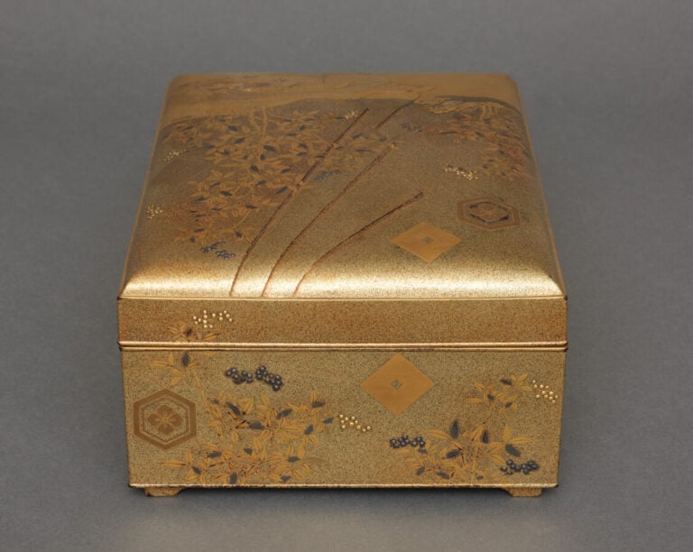 JAPON - XXème siècle - Boîte Tebako quadripode (boîte pour accessoires personne…