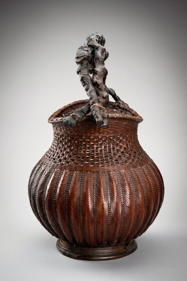 JAPON - XXème Siècle - Grand panier de forme balustre pour arrangement floral i…