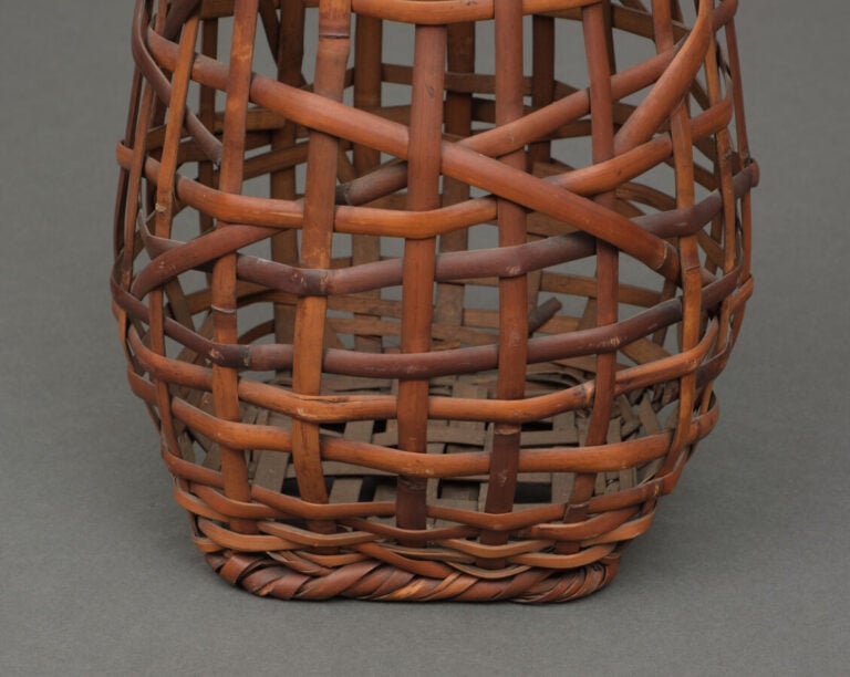 JAPON - XXème siècle - Grand Panier pour arrangement floral Ikebana , en bambou…