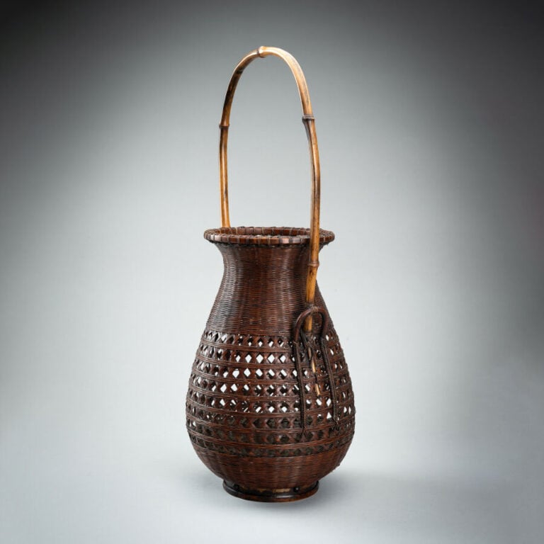 JAPON - XXème siècle - Panier ikebana de forme balustre pour arrangement floral…