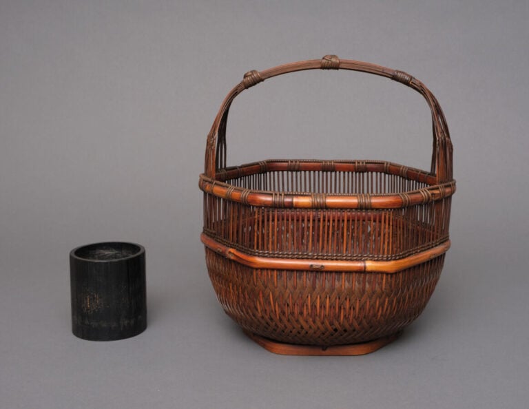 JAPON - XXème siècle - Panier pour arrangement floral ikebana hexagonal en osie…