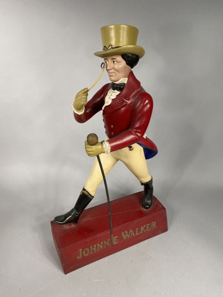 Johnnie WALKER - Sujet publicitaire en matière composite représentant une homme…