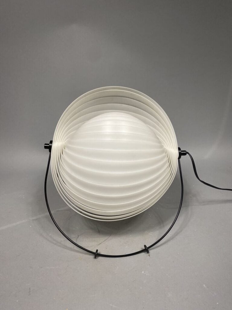 Lampe de table modulable modèle Eclipse, édition Objekto, design par Mauricio K…