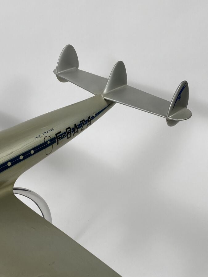 Lockheed 1049 Constellation Air France F-BAZA au 1/50ème en bois et métal peint…