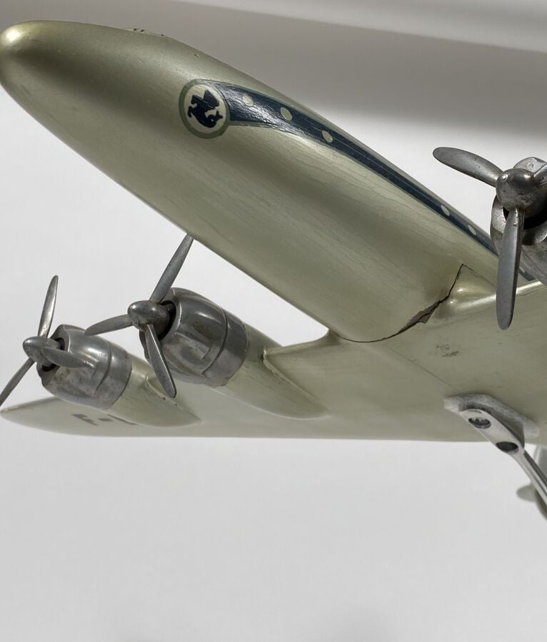 Lockheed 1049 Constellation Air France F-BAZA au 1/50ème en bois et métal peint…