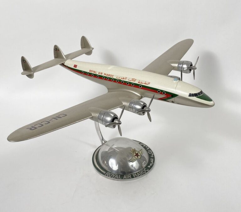 Lockheed 749 Constellation Royal Air Maroc CN-CCR au 1/50ème en bois et métal p…