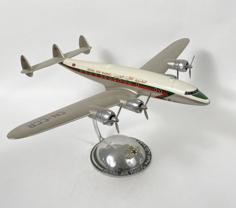 Lockheed 749 Constellation Royal Air Maroc CN-CCR au 1/50ème en bois et métal p…