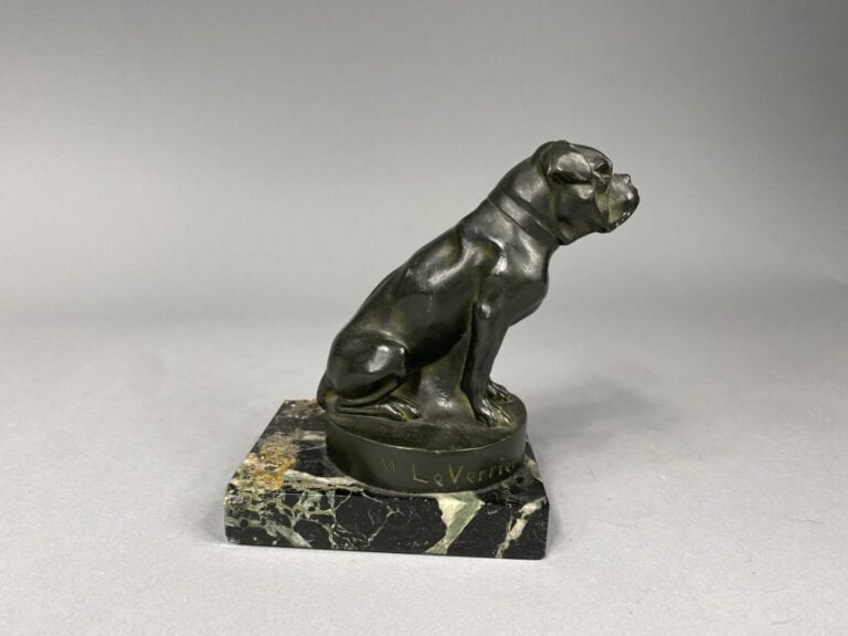 Max LE VERRIER (1891-1973) - Bouledogue assis - Epreuve en régule patiné - Sign…