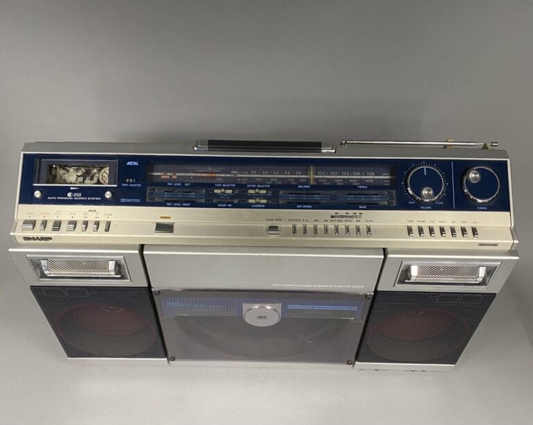 SHARP - Boom box/ chaine Hifi - VZ-2000 E stereo système - 45 x 72.5 x 18.5 cm…