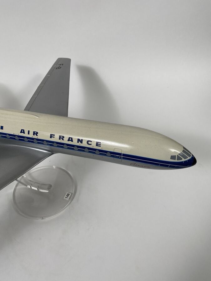 Sud Aviation SE 210 Caravelle Air France FBHRA au 1/50ème en résine peinte réal…
