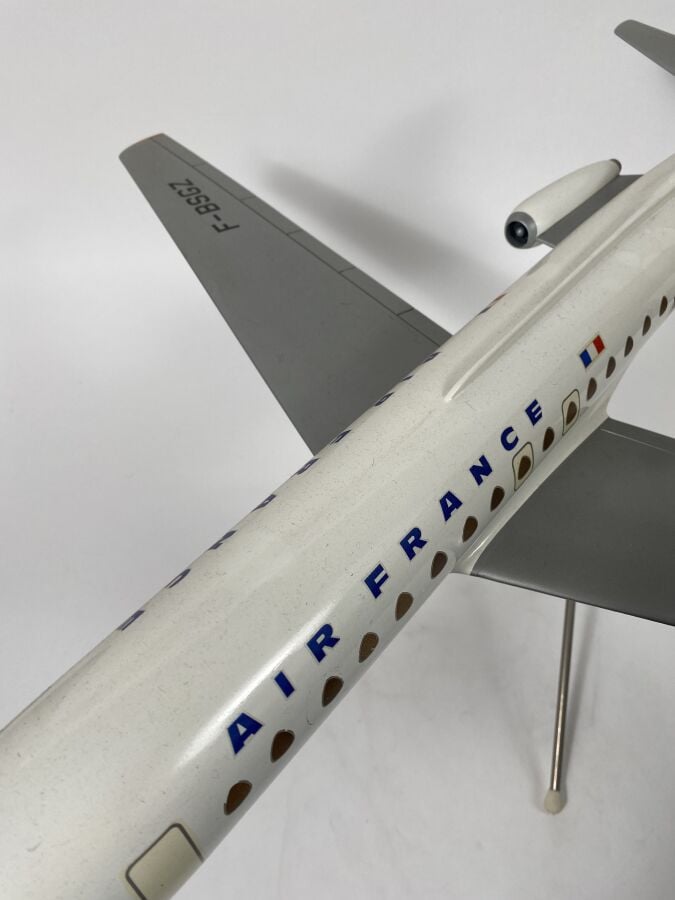 Sud Aviation SE 210 Caravelle Air France (Indochine) F-BSGZ au 1/50ème en résin…