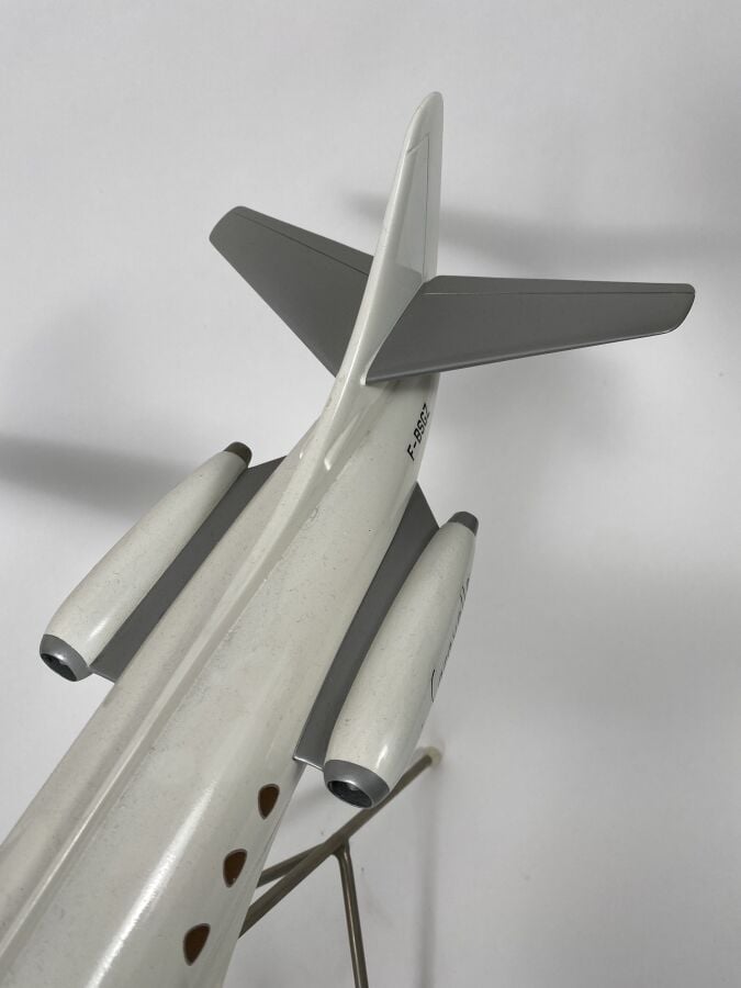 Sud Aviation SE 210 Caravelle Air France (Indochine) F-BSGZ au 1/50ème en résin…