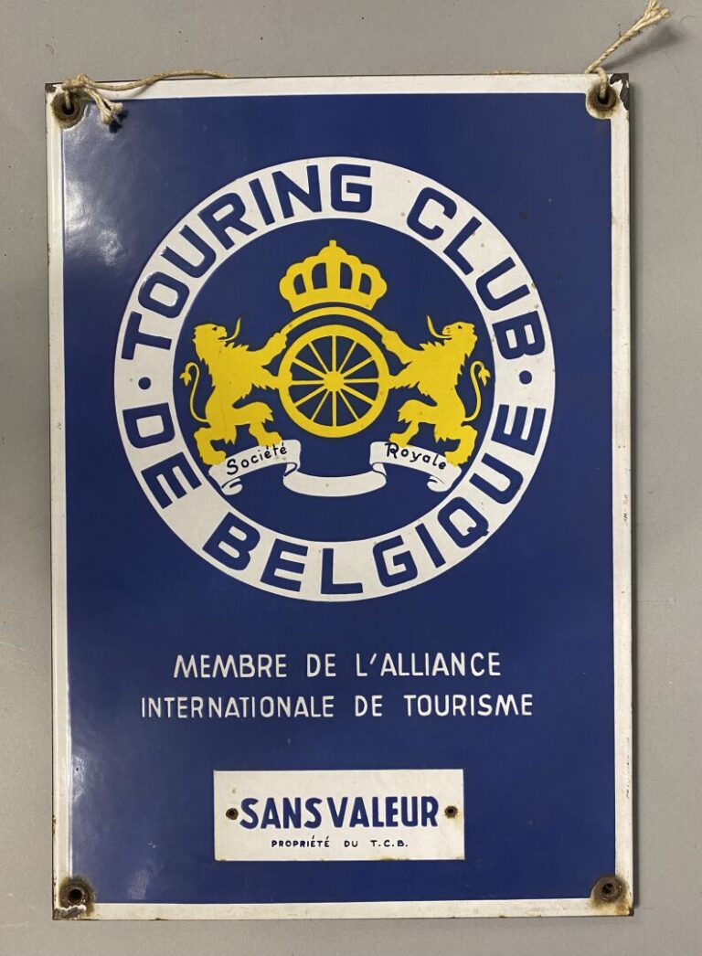 TOURING CLUB de Belgique - Plaque émaillée de forme rectangulaire - 43 x 30 cm…
