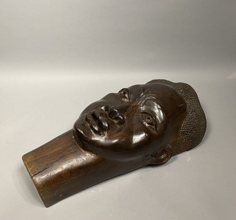 Grosse tête en bois lourd, école moderne de Congo - H : 90 cm