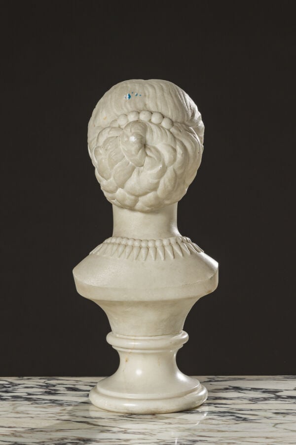 Léonie HALEVY (1820-1884) - Buste de femme en marbre blanc, signé et daté 1858.…