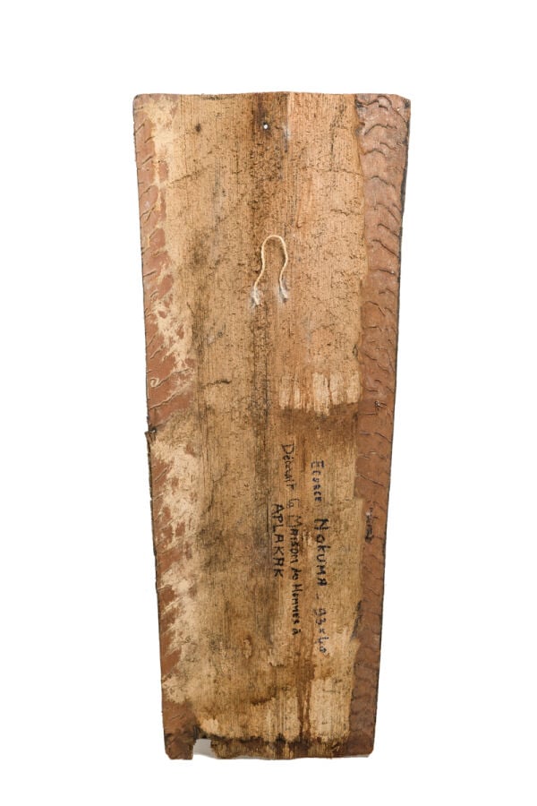 Panneaux en écorce de sagoutier provenant de la Maison des Hommes du village d'…