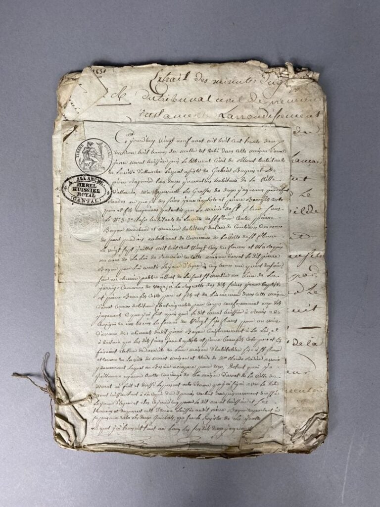Réunion de documents concernant principalement le couvent des religieuses de la…