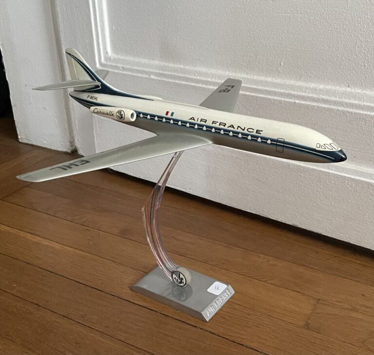Caravelle F-BEHL Air France ( Pied cassé recollé)