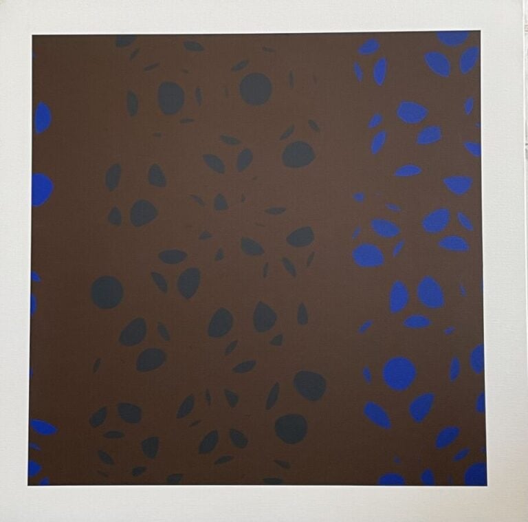 Composition bleue sur fond marron - Acrylique sur toile , numéro 68, tache coin…