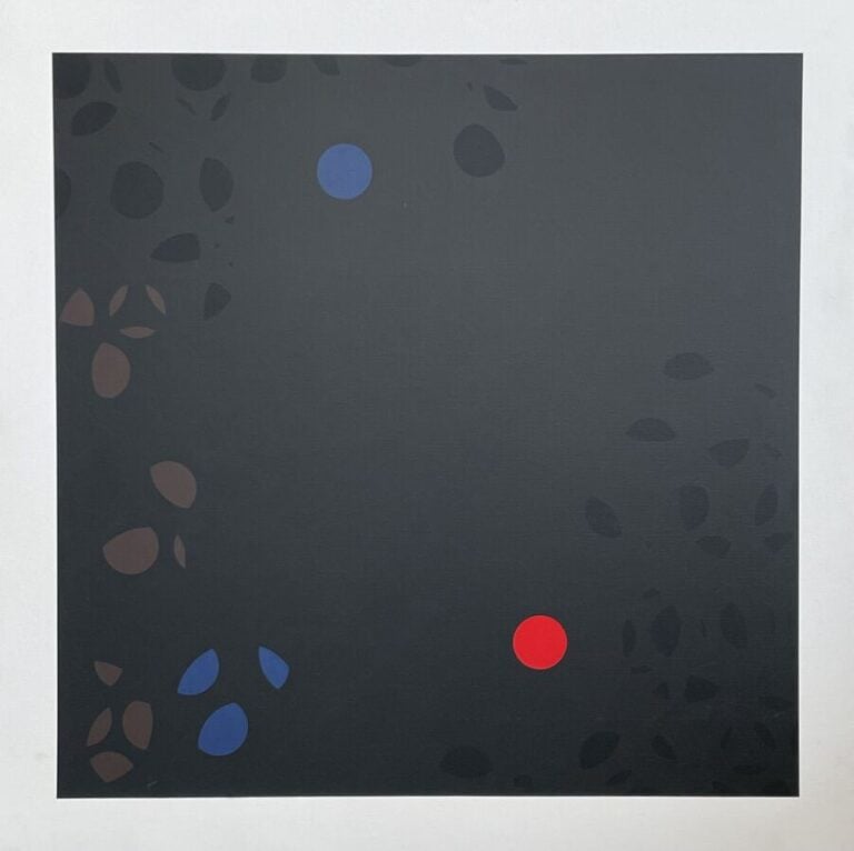 Composition cercles rouge bleus, formes marrons et noires sur fond noir - Acryl…