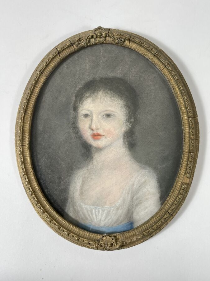 Ecole française XIXème siècle - Portrait de jeune fille à la ceinture bleue - P…