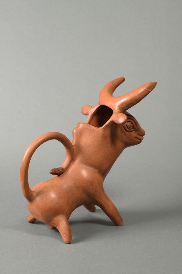 Jean MARAIS (1913-1998) - Pichet zoomorphe en terre cuite patinée représentant…