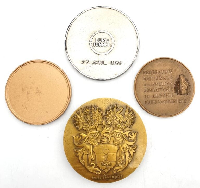 Lot de 4 MEDAILLES : - - Herbert von Karajan/Potel (7 cm) - - Eurotunnel.27 avr…