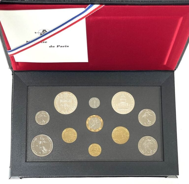 MONNAIE DE PARIS - Coffret "Collection Fleurs de Coins 1990 " - Valeurs faciale…