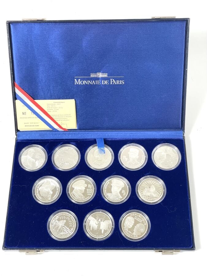 MONNAIE DE PARIS - Coffret "Libération" 1994 comprenant : - -1x pièce de 100 F…
