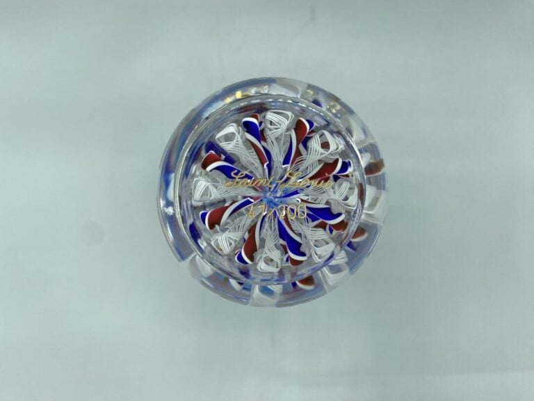 Saint-Louis - Vase de papetier sur presse-papiers en cristal à décor de huit to…