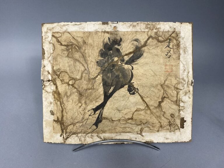 Chine - Cheval au galop - Deux estampes sur soie contrecollées sur carton - Sig…
